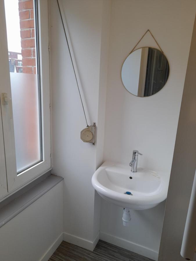 17, Face A La Gare Apartment Lannion Exterior photo