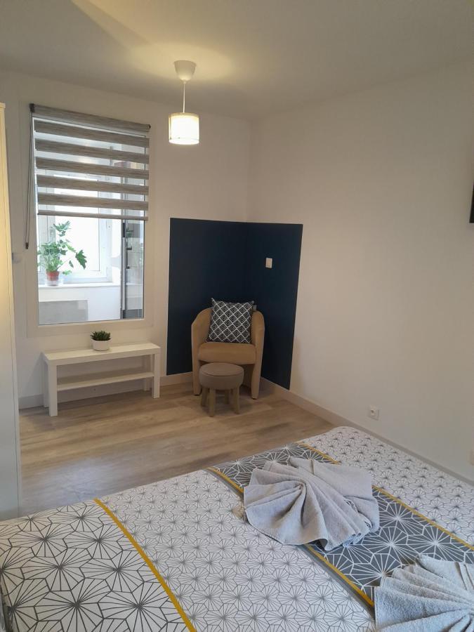 17, Face A La Gare Apartment Lannion Exterior photo